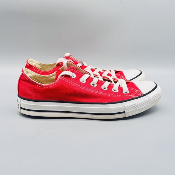 Converse Shoes Womens 6.5 Red Canvas Chuck Taylor All Star Low Top Sneakers - Picture 1 of 12
